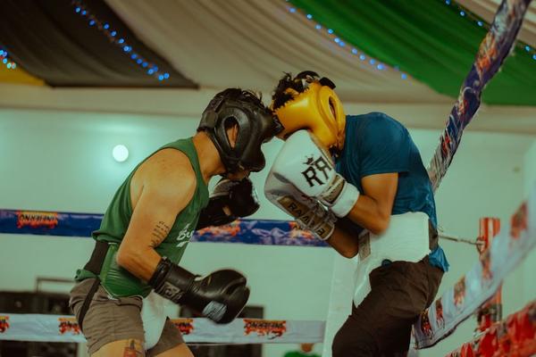 southpaw vs orthodox boxing